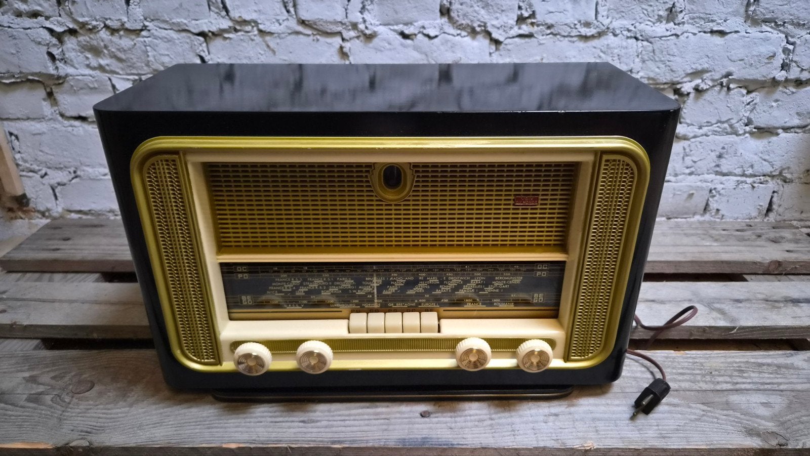 Vintage Ducretet-Thomson "Voix du Monde", jaren 50, Enlèvement