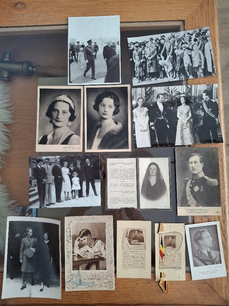 Lotje koningshuis foto's, Ophalen
