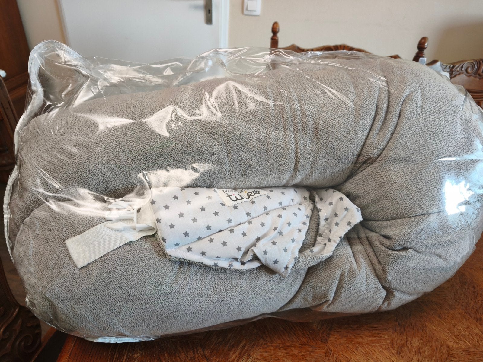 a vendre coussin d allaitement dans sa housse d origine, Ophalen, Zo goed als nieuw, Grijs, Overige typen