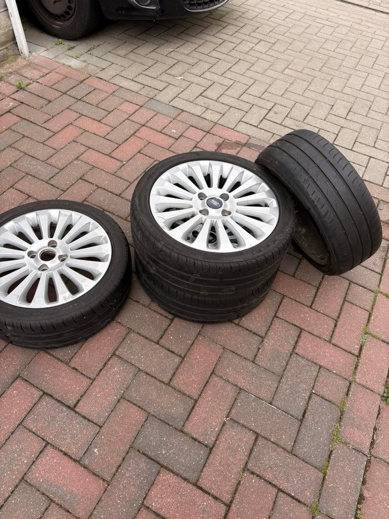 Lot de 4 jantes Ford OEM 16” avec pneus – prêtes à monter, Ophalen, Band(en)