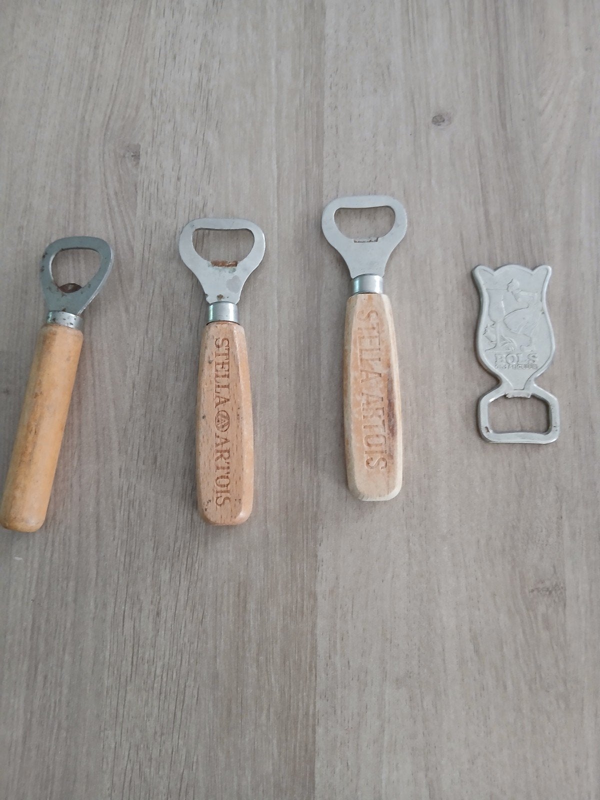 Antieke flesopeners 4 stuks voor 5€, Dieren en Toebehoren, Ophalen