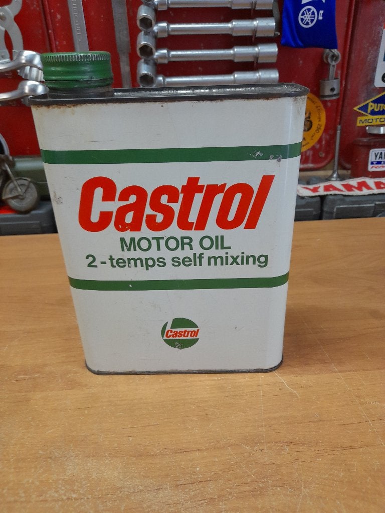 Oude Castrol 2-takt motorfiets 2t zelfmengende lege oliekan, Verzenden, Gebruikt, Overige typen