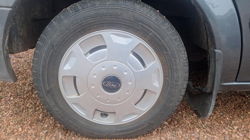 Winterbanden 15"  Ford Transit (195 70 R 15 C), Auto-onderdelen, Banden en Velgen, Ophalen of Verzenden
