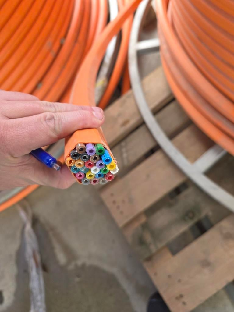 Gratis Glasvezelbuizen, Ophalen