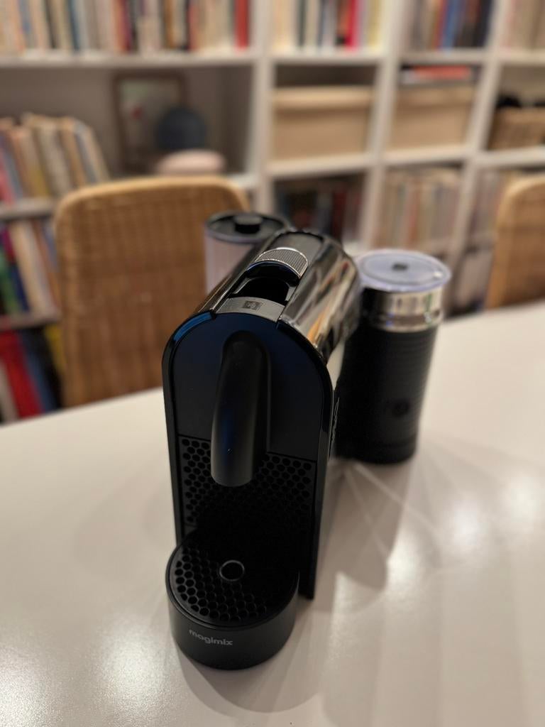 De'Longhi | Nespresso Koffiemachine Citiz & Milk Black, Elektronische apparatuur, Ophalen, Zo goed als nieuw