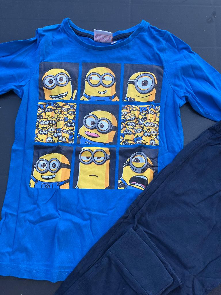 Pyjama Minions 134-140, Kinderen en Baby's, Kinderkleding | Maat 134, Nacht- of Onderkleding, Gebruikt, C&A, Ophalen of Verzenden