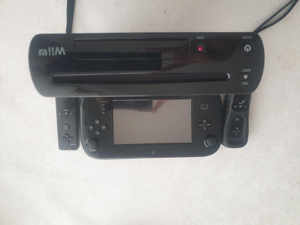console wiiu sans accessoire, Enlèvement ou Envoi, Utilisé, Avec 2 manettes