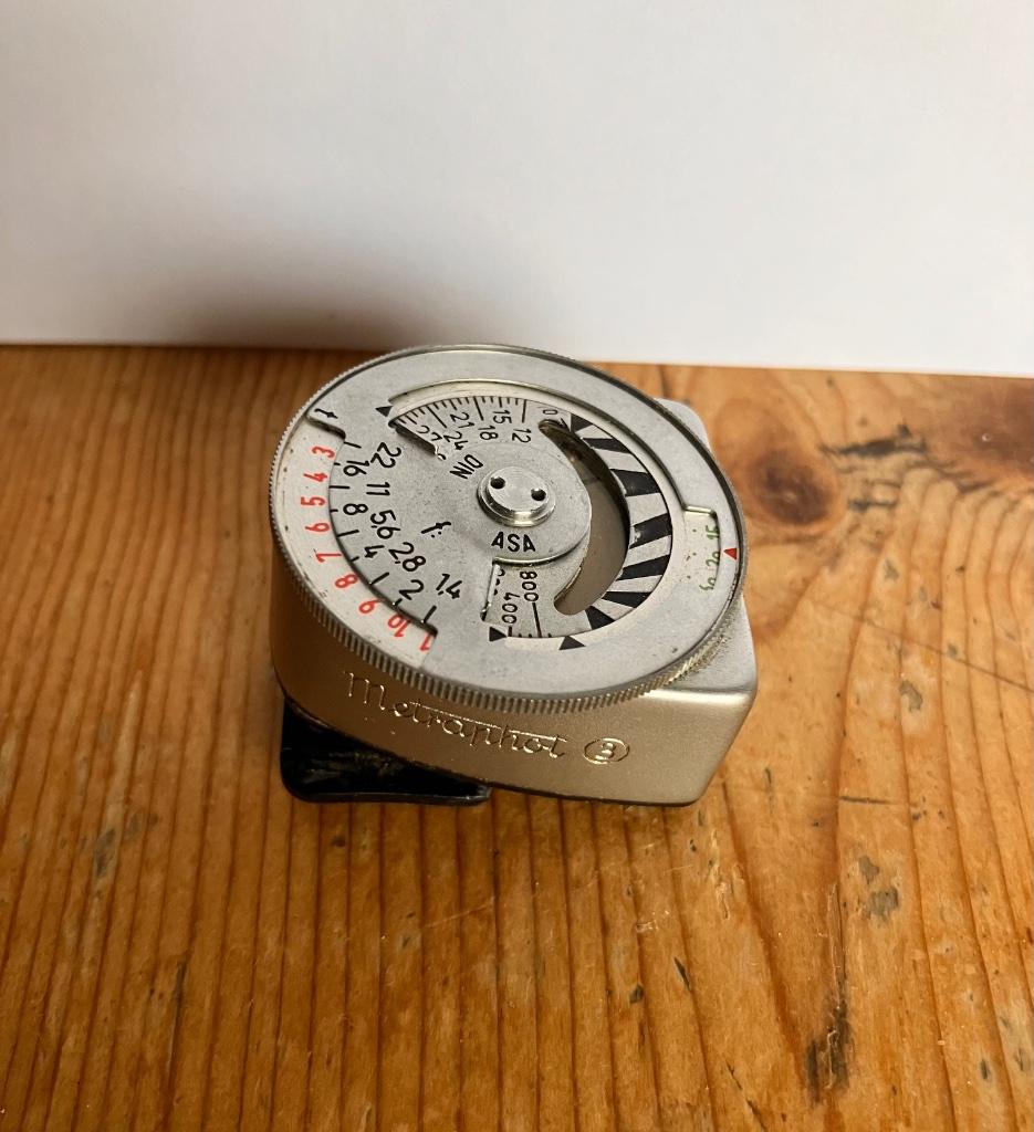 Leica, Ophalen