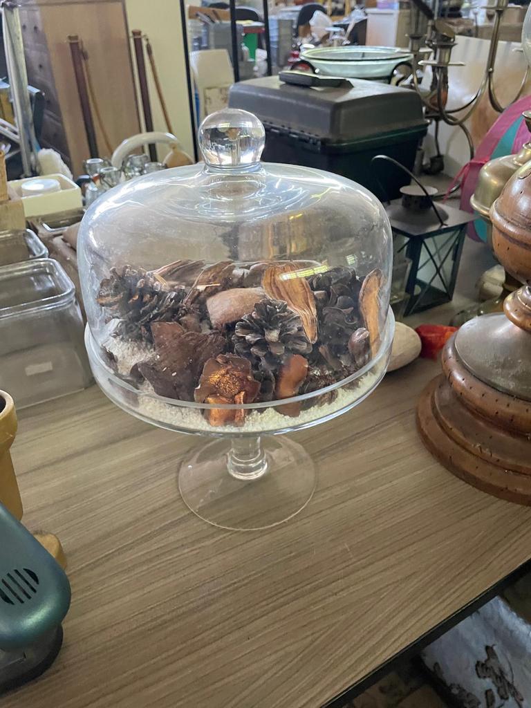 Cloche en verre sur pied - idéale pour décoration, gâteaux.., Enlèvement, Comme neuf