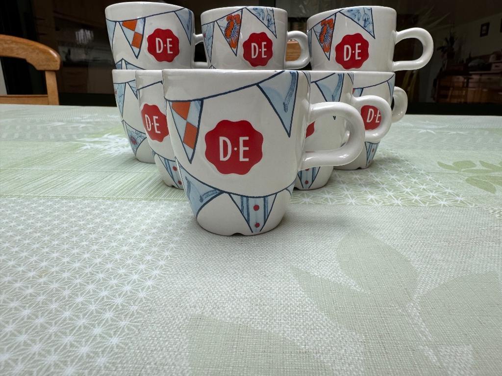Mokka tasjes, 9 stuks, nieuw!, Enlèvement, Neuf, Autres matériaux, Tasse et/ou soucoupe