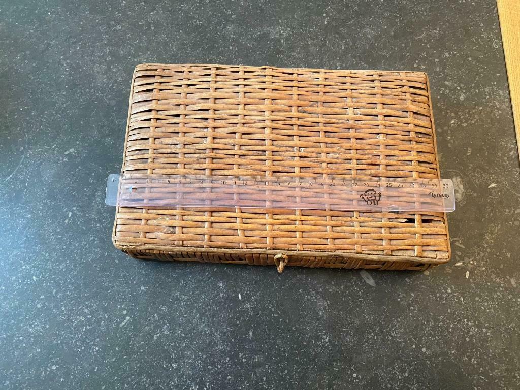 Vintage rotan doos, Antiek en Kunst, Ophalen of Verzenden