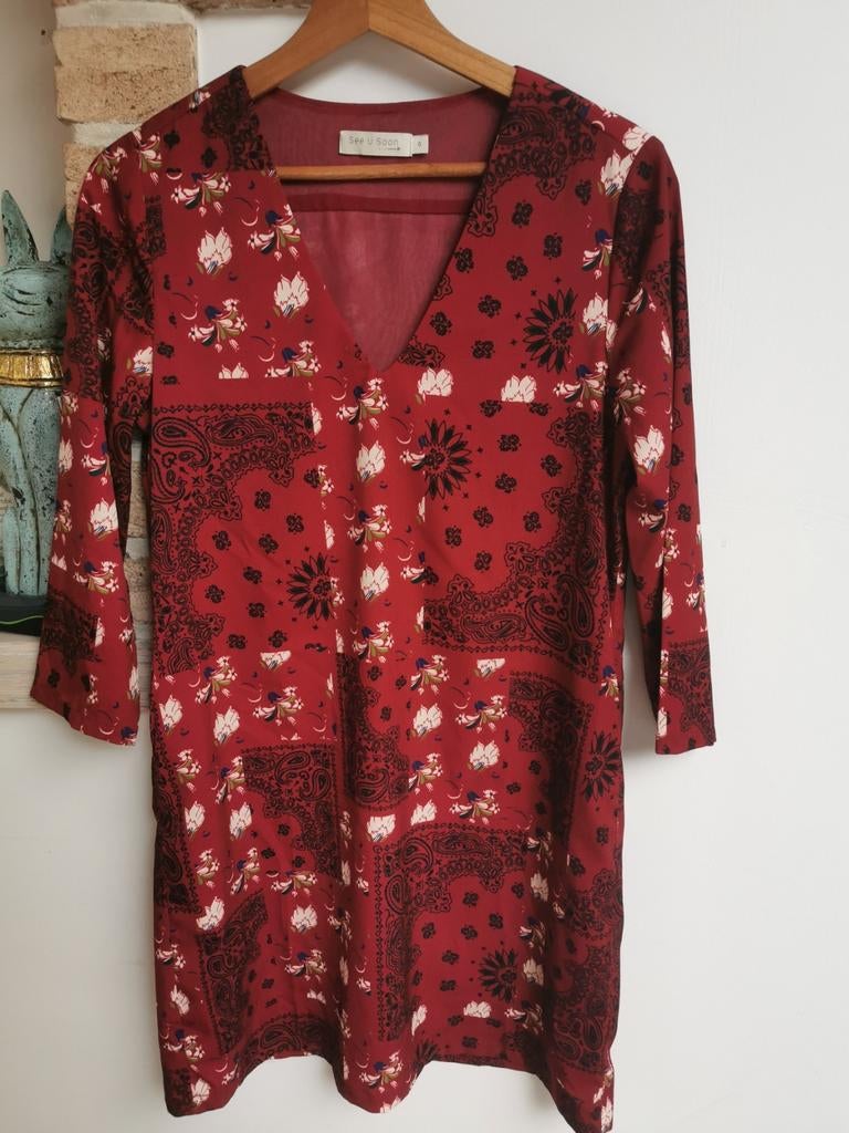 Magnifique robe à manches 3/4, de chez See U Soon, Rouge, Enlèvement ou Envoi, Comme neuf, Taille 34 (XS) ou plus petite