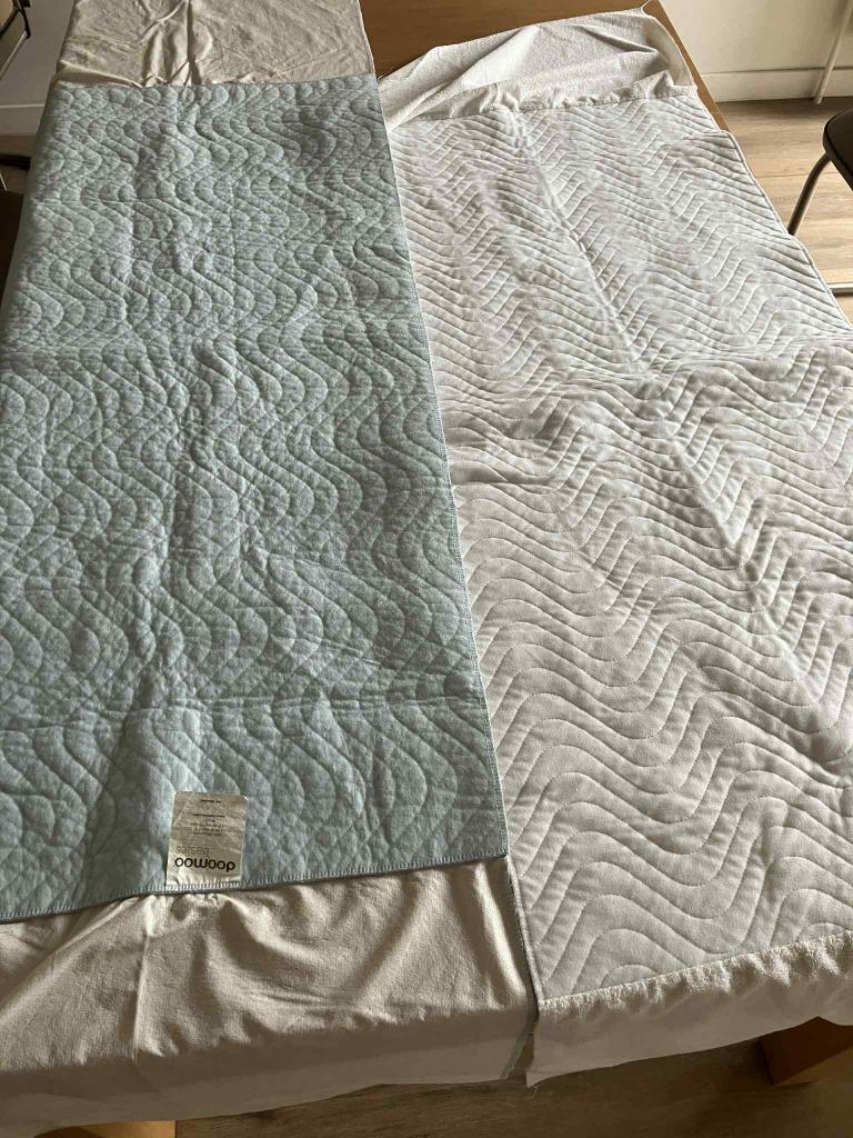 2x matrasbeschermer voor babybedje merk Doomoo basic, Kinderen en Baby's, Ophalen, Gebruikt, Jongetje of Meisje, Wit