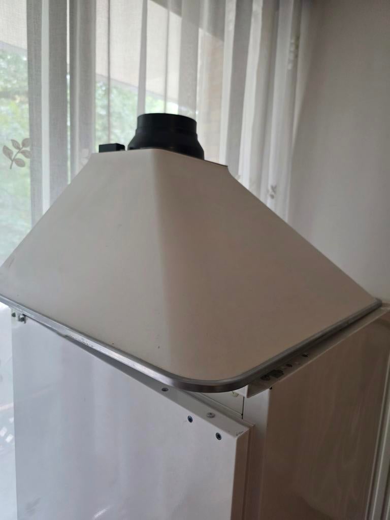 ​IKEA afzuigkap, zeer weinig gebruikt, Ophalen