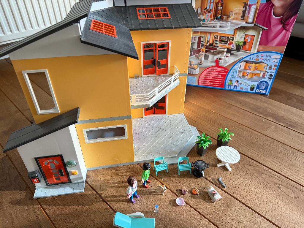 9266 Playmobil City Life Modern Woonhuis, Kinderen en Baby's, Speelgoed | Playmobil, Ophalen, Zo goed als nieuw, Complete set