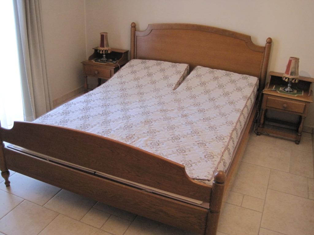 Bed in eik (150cm) met 2 verstelbare Auping bodems, Ophalen, Bruin, Tweepersoons, Overige maten