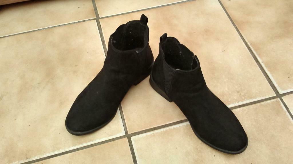Laarsjes, Kleding | Dames, Schoenen, Primark, Zwart, Lage of Enkellaarzen, Ophalen of Verzenden