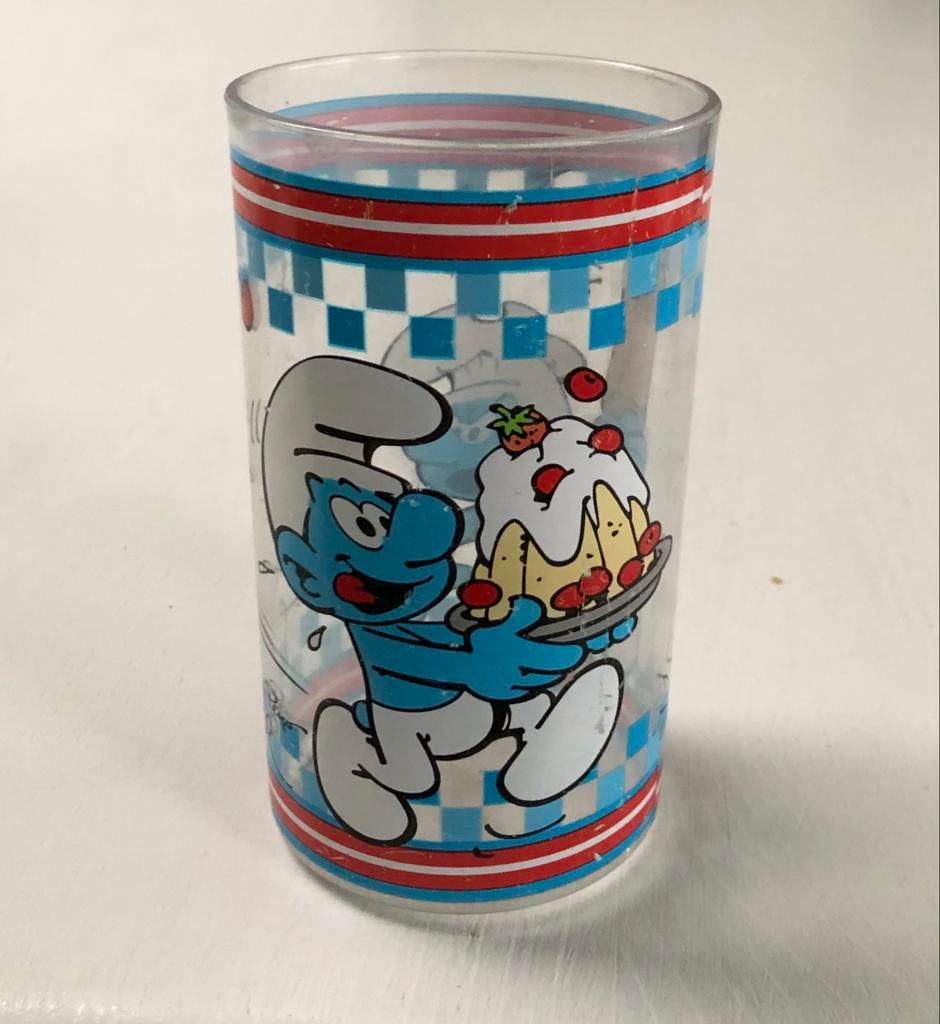 gobelet en plastique Schtroumpf et Baksmurf, Collections, Schtroumpfs, Enlèvement ou Envoi, Utilisé, Schtroumpf Gourmand, Ustensile
