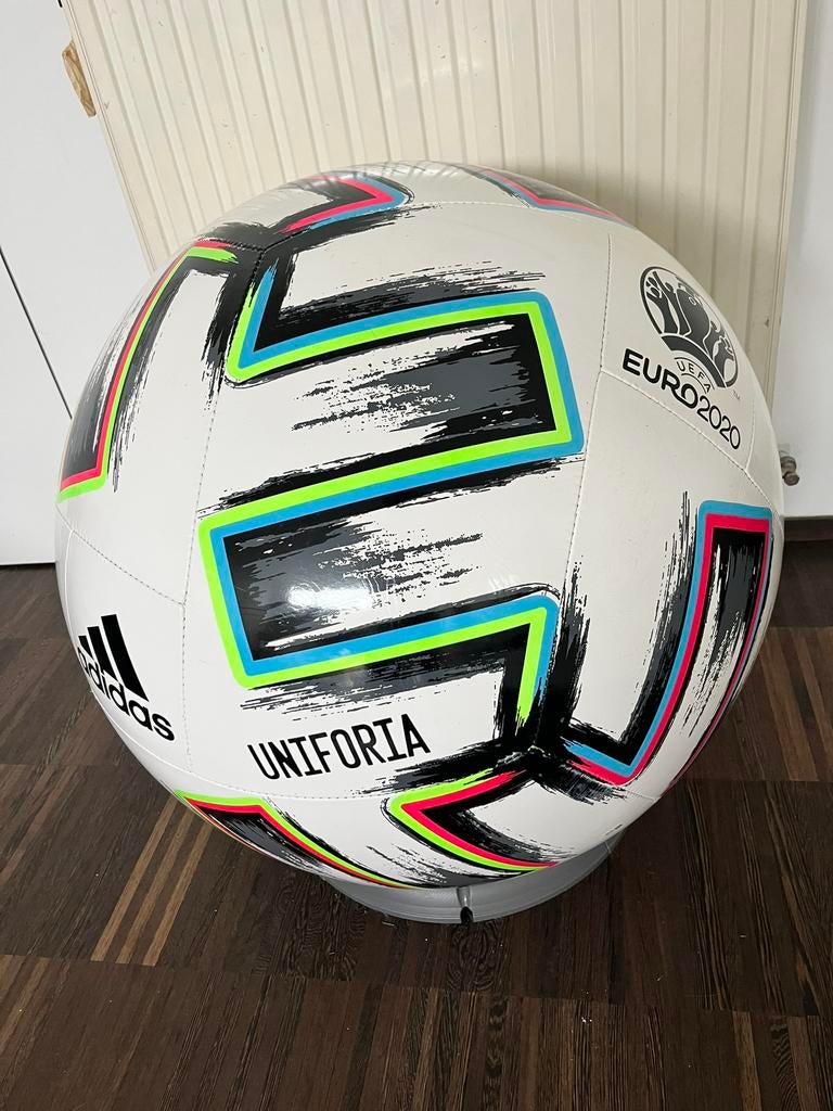 Grande réplique du ballon de football EURO 2020 — 1 mètre !, Enlèvement, Comme neuf, Ballon