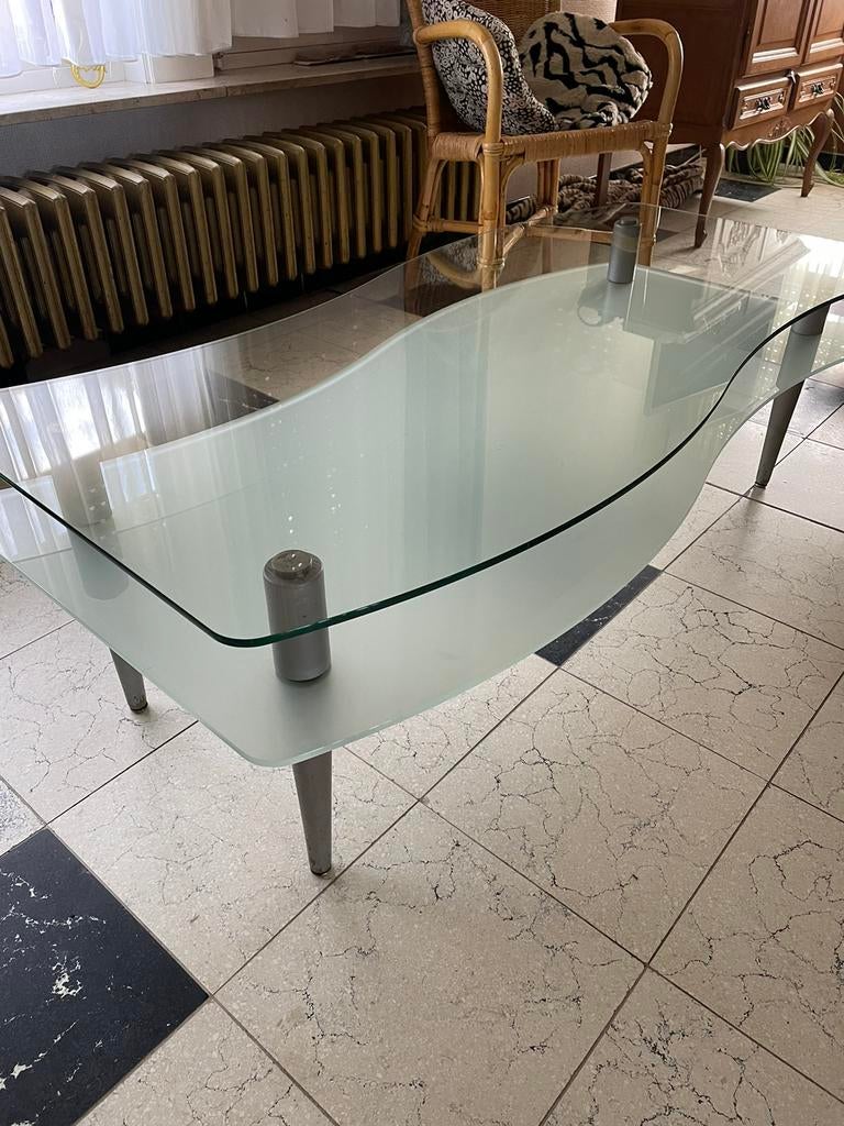 Table basse en verre Design Milk, Maison & Meubles, Tables | Tables de salon, Utilisé, Verre, Enlèvement