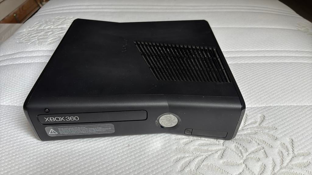 Xbox 360, Games en Spelcomputers, Spelcomputers | Xbox 360, Ophalen, Met kinect, Met 2 controllers, 250 GB