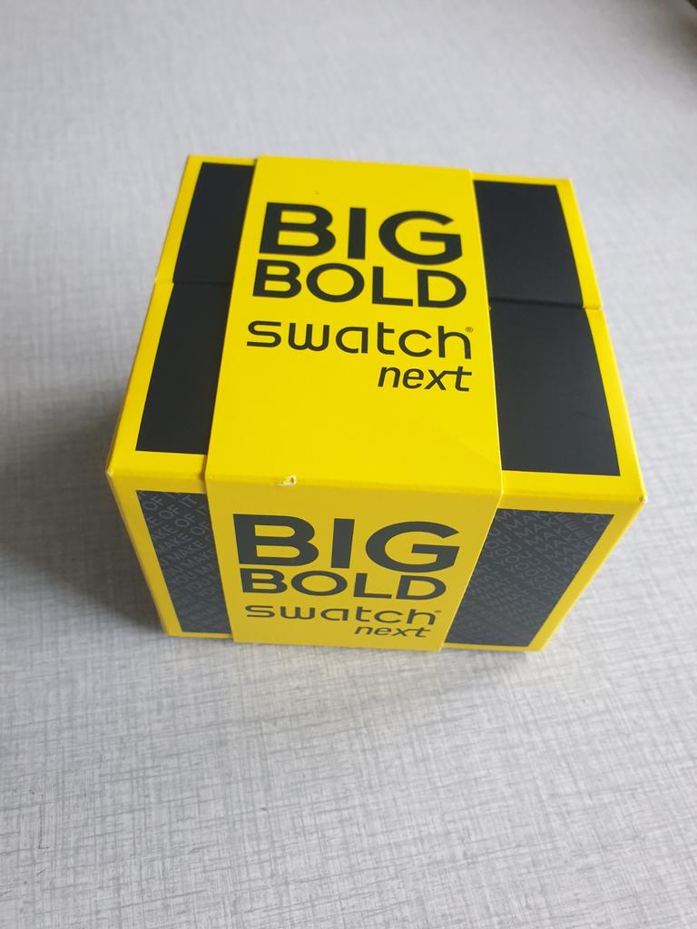 Swatch C-Blue SB03N100, Montre-bracelet, Enlèvement ou Envoi, Swatch, Comme neuf