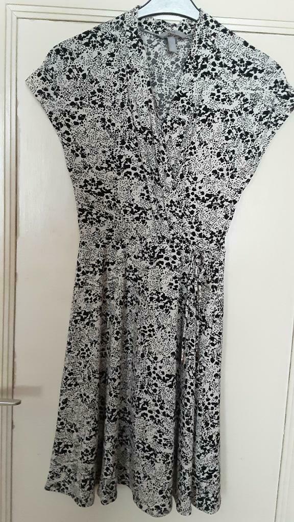 Robe H&M T. XS, Kleding | Dames, Jurken, Zo goed als nieuw, Boven de knie, Ophalen of Verzenden