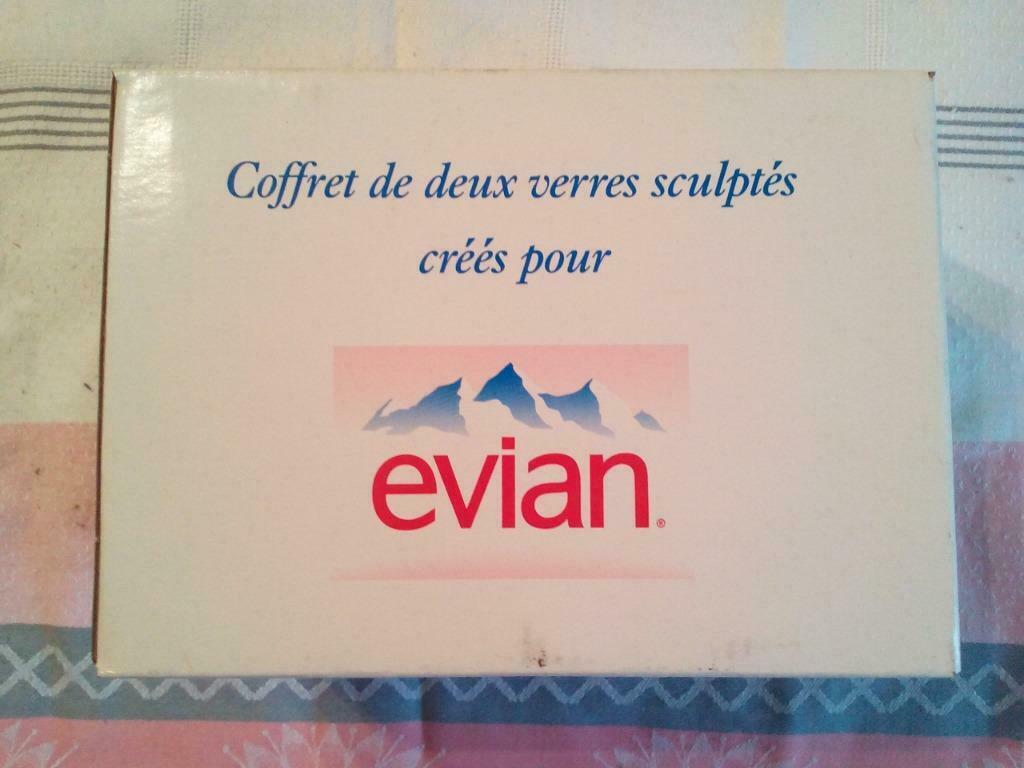 Doos met 2 gebeeldhouwde glazen gemaakt voor Evian, Ophalen, Nieuw, Glas, Glas of Glazen