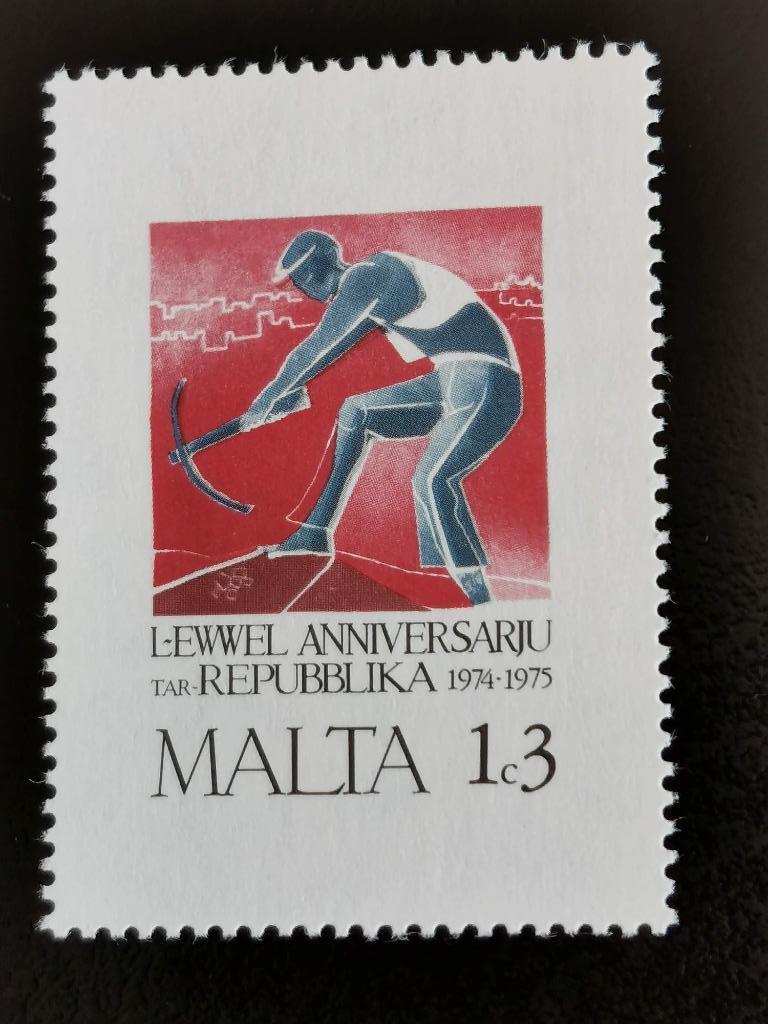 Malta 1975 - arbeider met pikhouweel **, Ophalen of Verzenden, Malta, Postfris