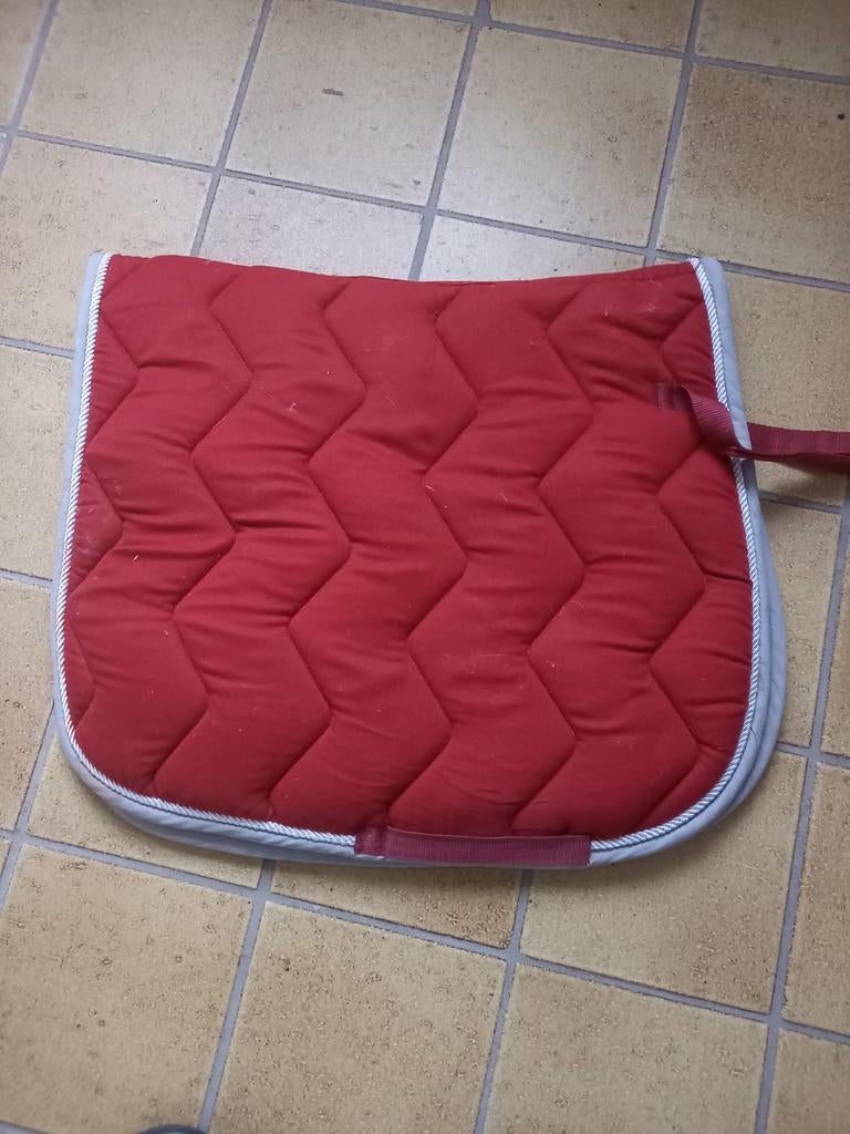QHP bordeaux rood dressuur dekje, Dieren en Toebehoren, Ophalen