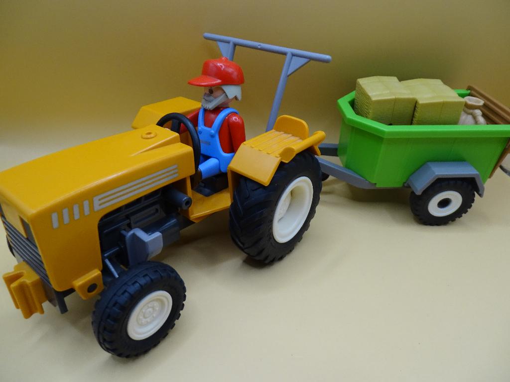 Playmobil tractor + kar, Kinderen en Baby's, Ophalen of Verzenden, Gebruikt, Complete set