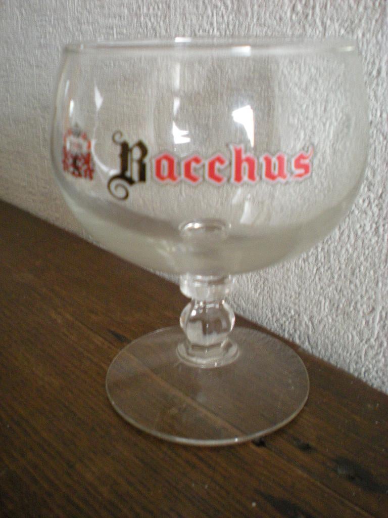 BACCHUS, Collections, Enlèvement ou Envoi, Comme neuf, Verre ou Verres