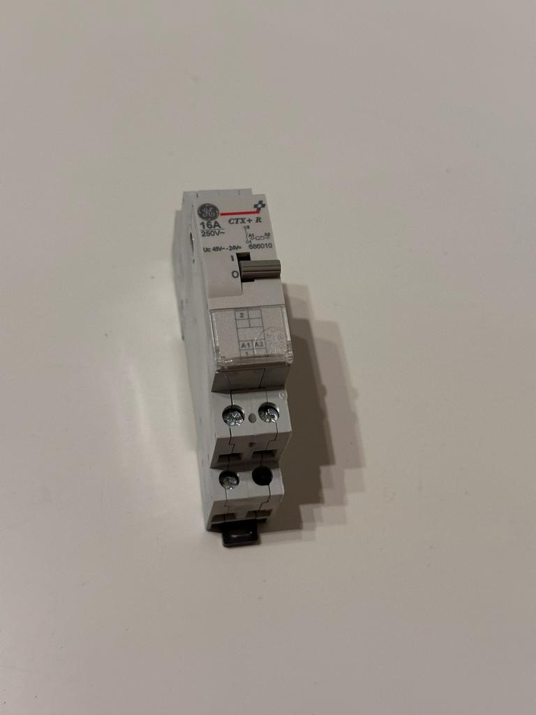 Elfa+ relais 48V ac of 24V dc 686010, Enlèvement, Comme neuf