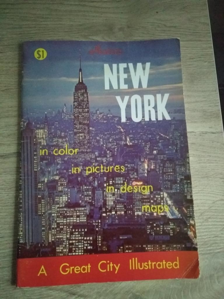 Vintage reisgids New York (1972), Boeken, Reisgidsen, Gelezen, Ophalen of Verzenden, Reisgids of -boek, Noord-Amerika