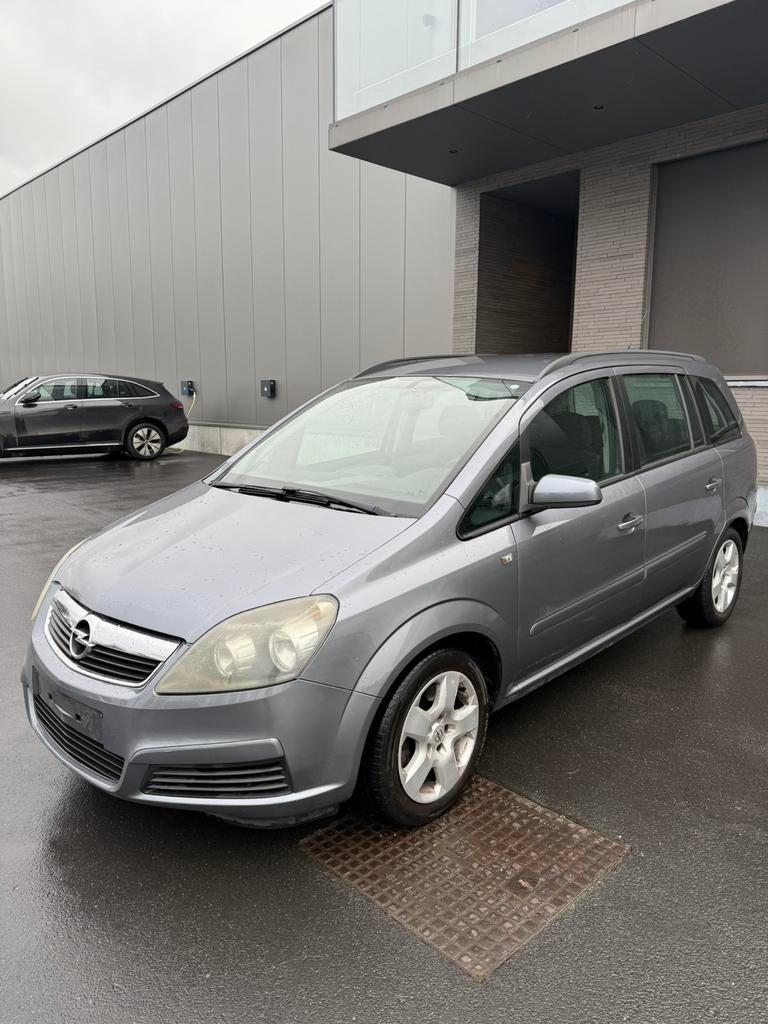 Opel Zafira/7 places/1.9 gazole/169 000 km/88 kW/2006, Autos, Argent ou Gris, Achat, Entreprise, 7 places