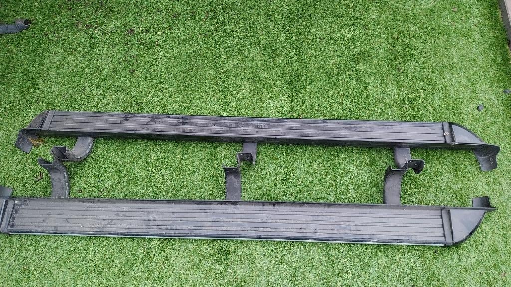 Treeplanken voor mercedes jeep X 350, Ophalen, Nieuw