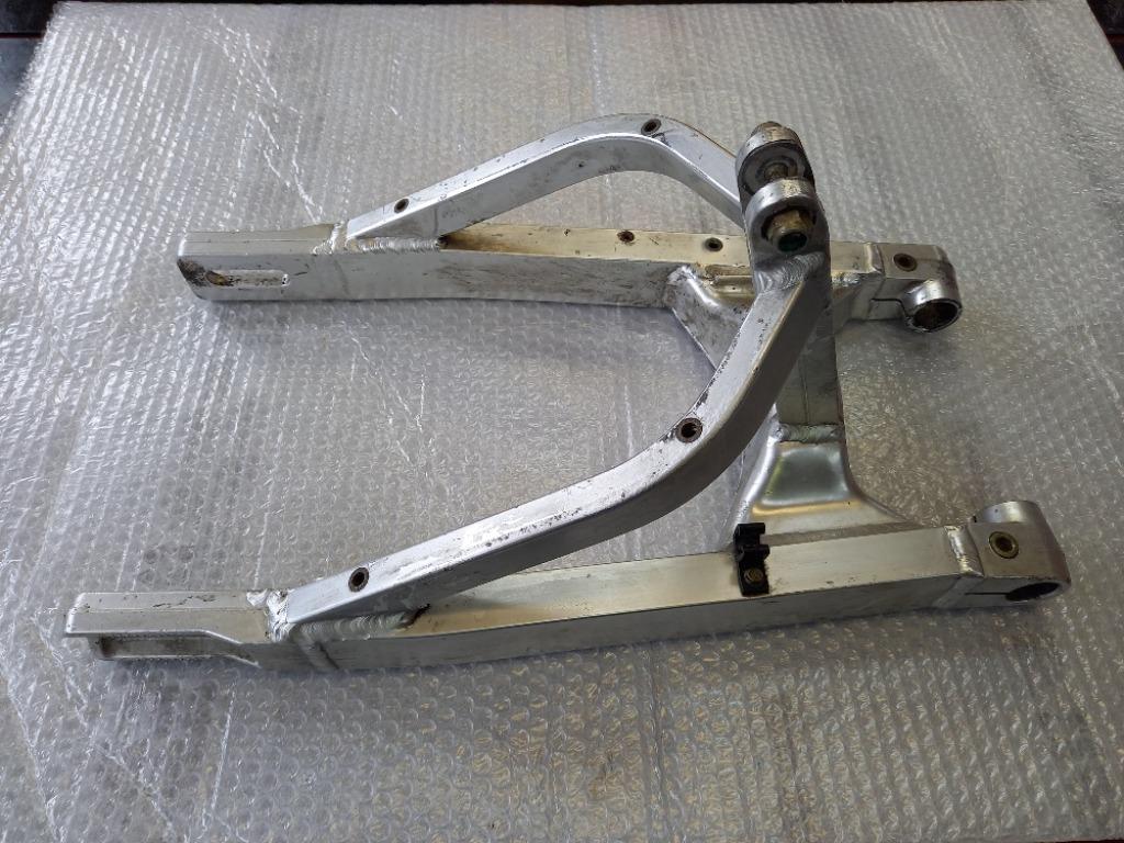 BRAS OSCILLANT POUR DUCATI 750- 900 SUPERSPORT 1991, Motos, Enlèvement ou Envoi, Ducati