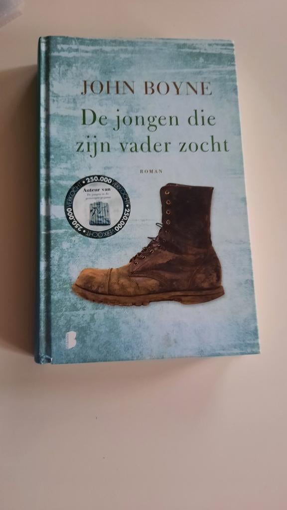 John Boyne - De jongen die zijn vader zocht, Ophalen of Verzenden, Zo goed als nieuw, John Boyne