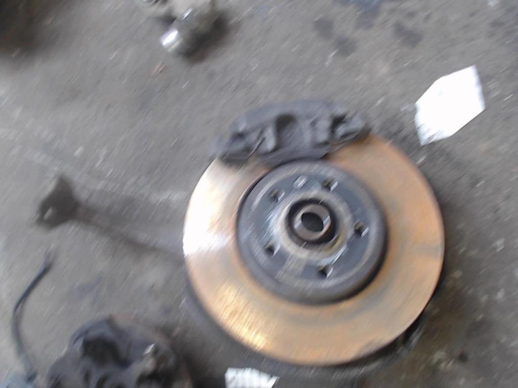 Moyeu avant gauche Audi A4 3 2.0TDi 100kw 2008-2011 LP/13314, Enlèvement ou Envoi, Utilisé, Audi