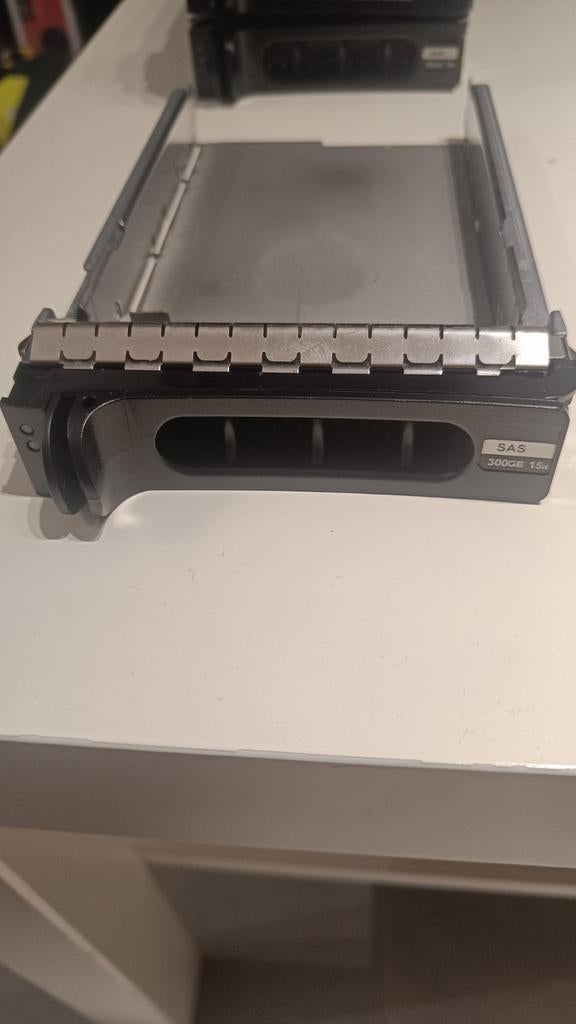 dell f9541 SAS LFF caddy, Ophalen, Gebruikt