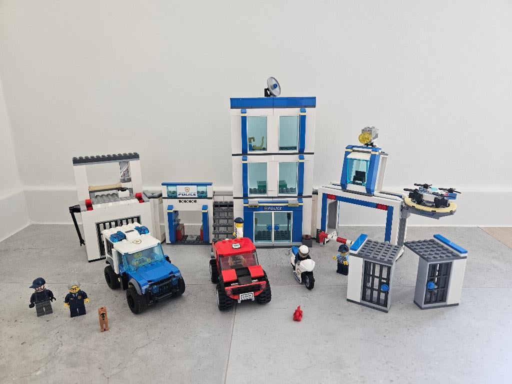 Lego city politiebureau 60246, Enlèvement ou Envoi, Comme neuf, Lego