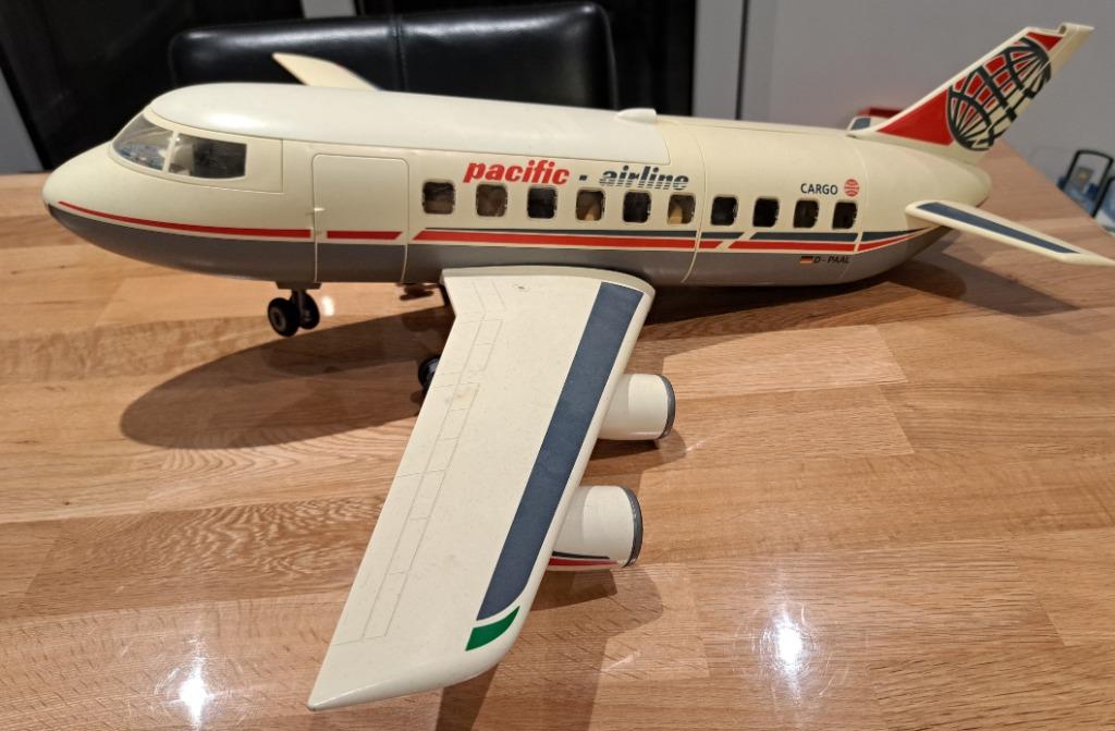 Playmobil Vliegtuig 4310 + luchthaven 4311 + extra sets, Enfants & Bébés, Enlèvement, Comme neuf