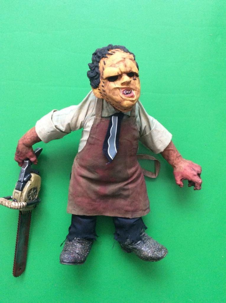 Texas Chainsaw Massacre Leatherface Bubba Plush Doll Mezco, Enlèvement ou Envoi, Comme neuf, Fantasy