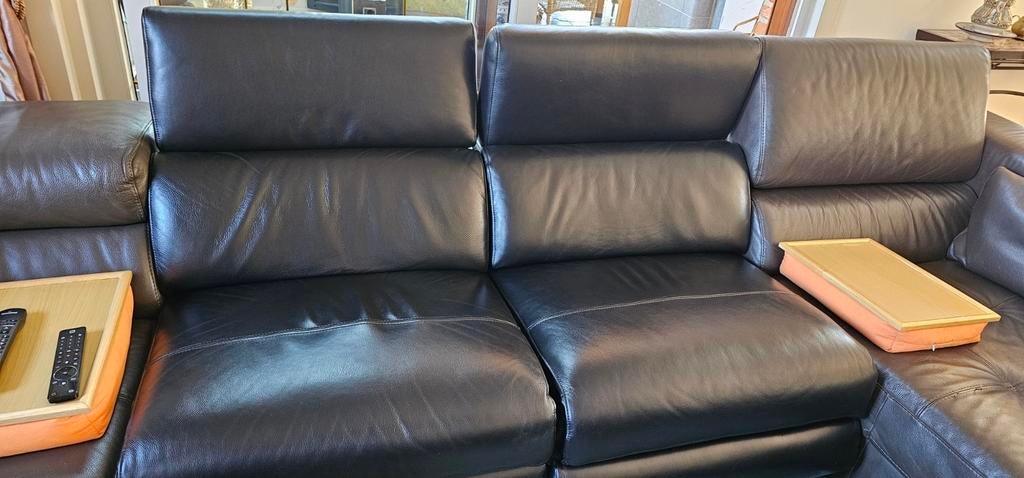 2 electrische lederen relaxzetels zwart 75cm breed 1,5 zit, Ophalen, Zo goed als nieuw