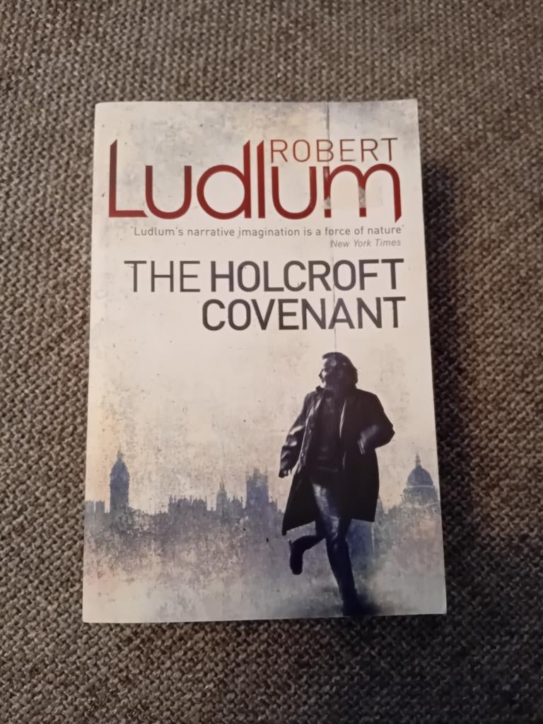 Robert Ludlum - The Holcroft Covenant, Ophalen of Verzenden, Gelezen, Robert Ludlum