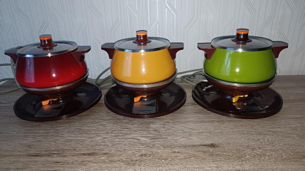 3 elektrische fonduestelletjes, Ophalen, Gebruikt