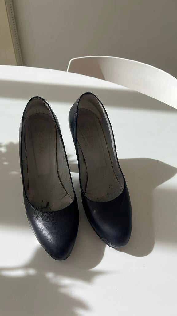 Pump donkerblauw frida 39, Ophalen of Verzenden, Zo goed als nieuw