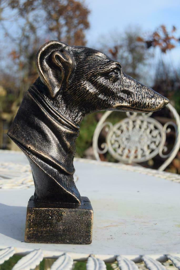 Buste van een hond (greyhound) in brons gepatineerd gietijze, Ophalen of Verzenden, Nieuw