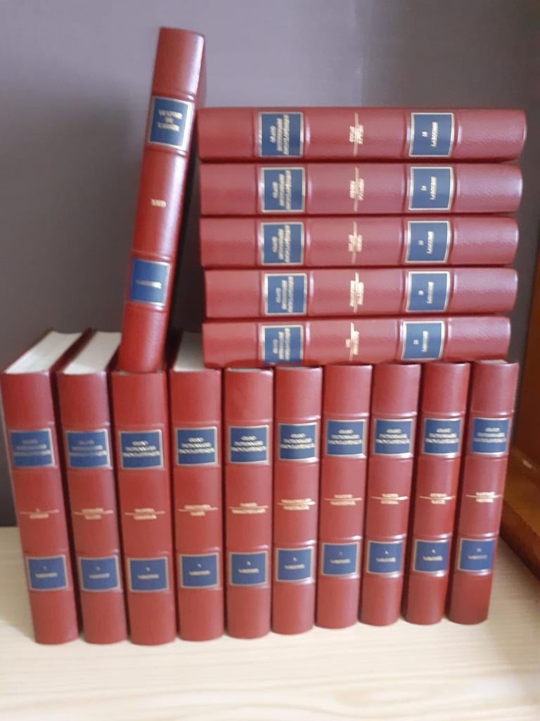 Encyclopédie du grand larousse en 16 volumes, Livres, Encyclopédies, Enlèvement, Comme neuf