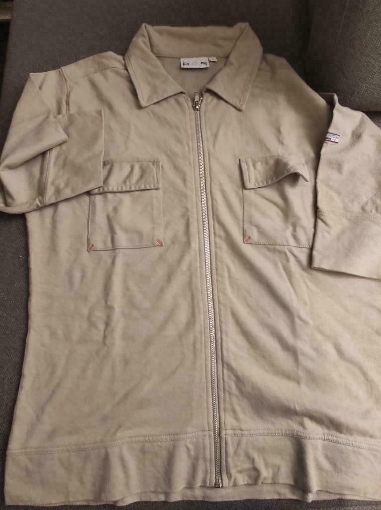 Chemise polo dame, Enlèvement ou Envoi, Porté